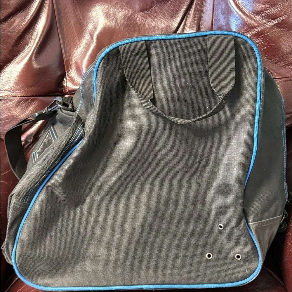 Element Snowboarding Boot Bag with Zip Closure, Shoulder Strap & Dual Handles‎